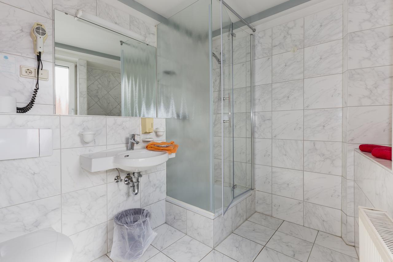 Hotel Excelsior Kassel Bagian luar foto