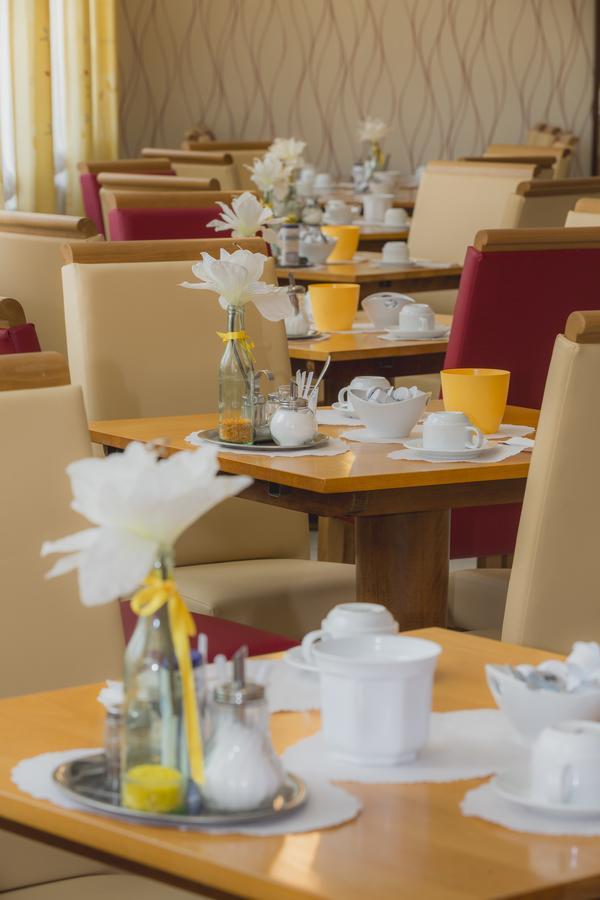 Hotel Excelsior Kassel Bagian luar foto