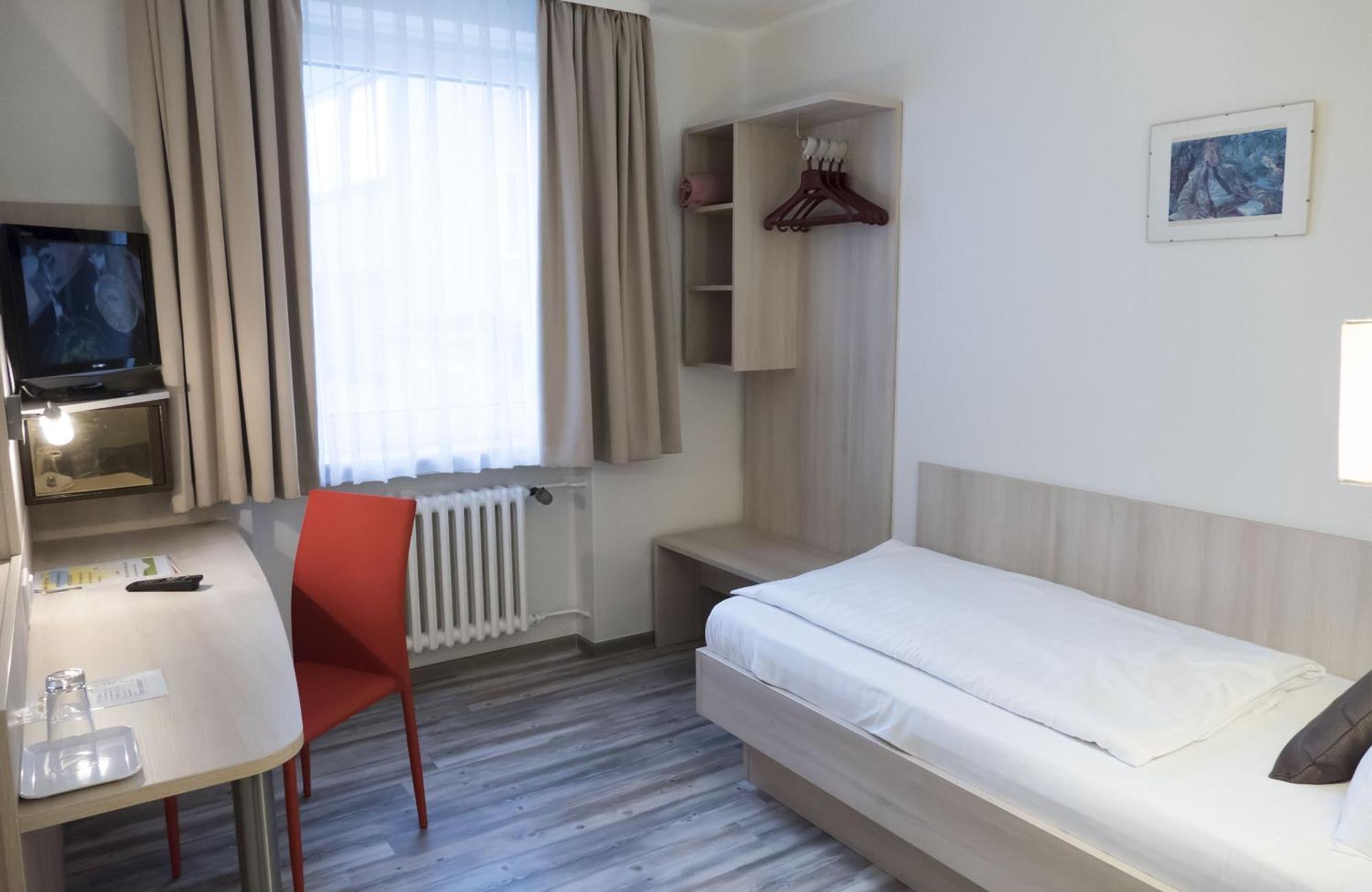 Hotel Excelsior Kassel Bagian luar foto