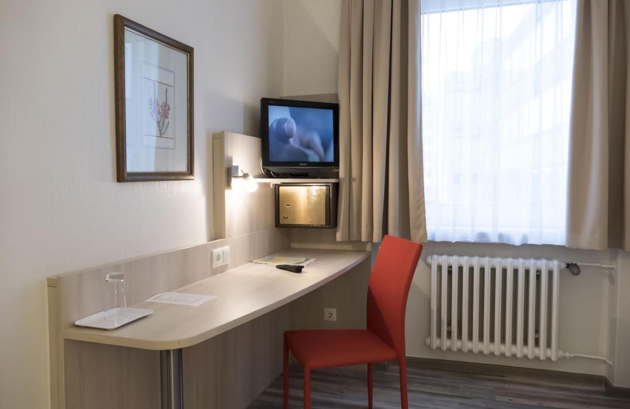 Hotel Excelsior Kassel Bagian luar foto