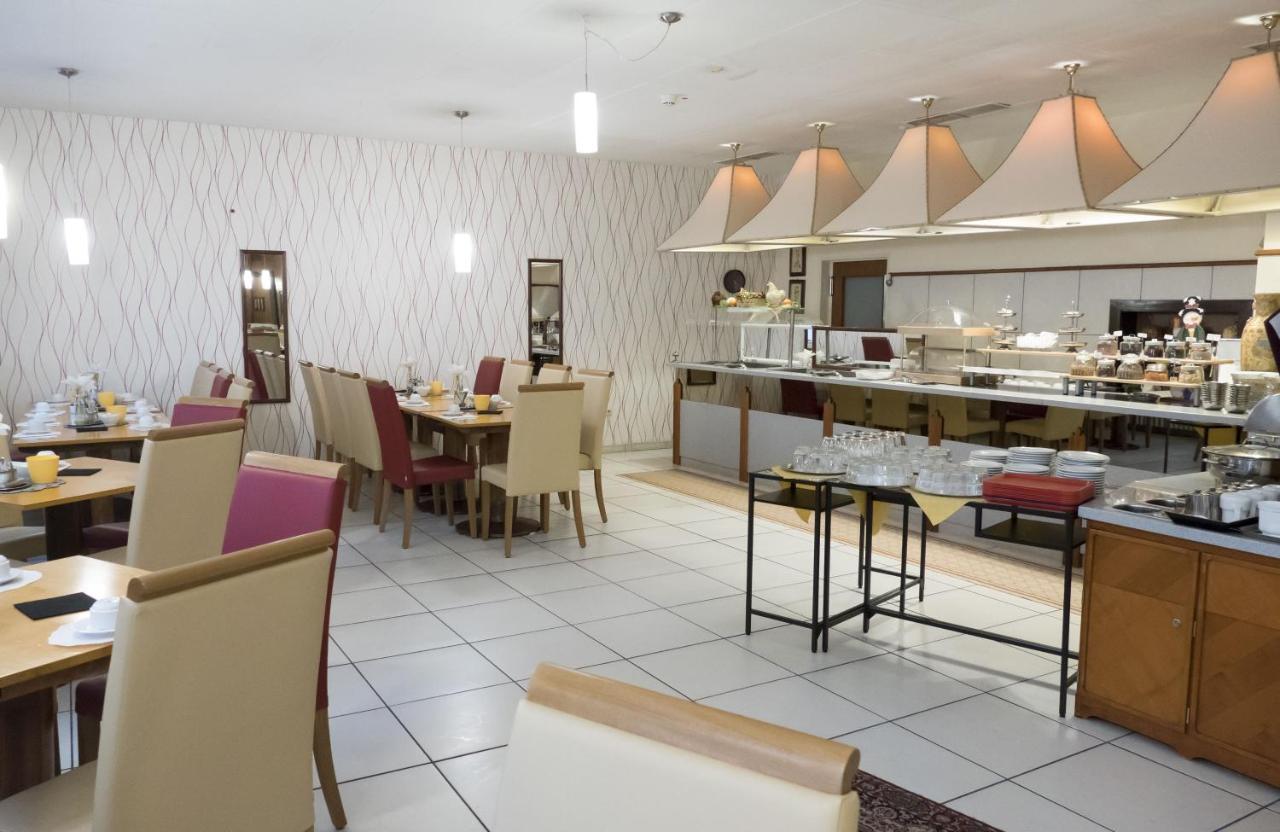 Hotel Excelsior Kassel Bagian luar foto